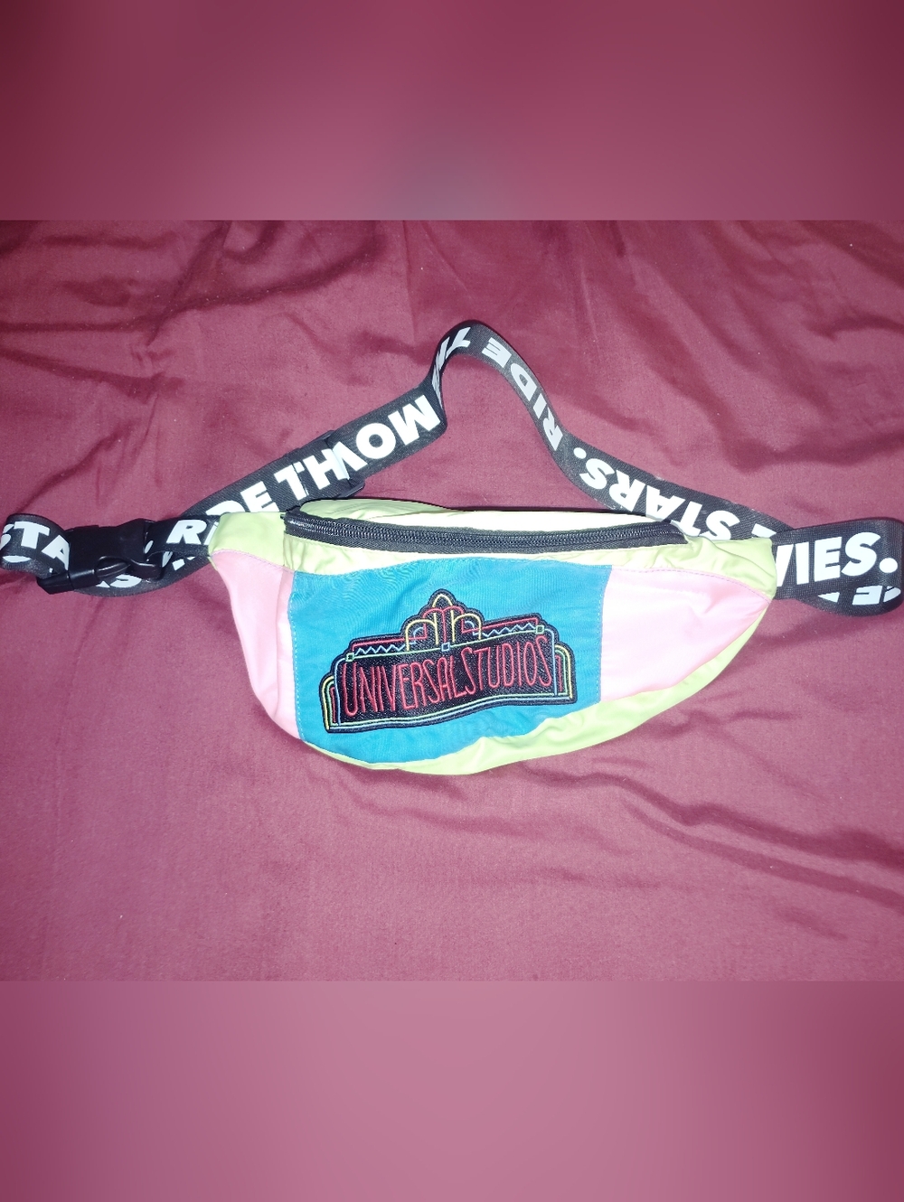 Universal Studio Fanny Pack Retro - Picture 2 of 5